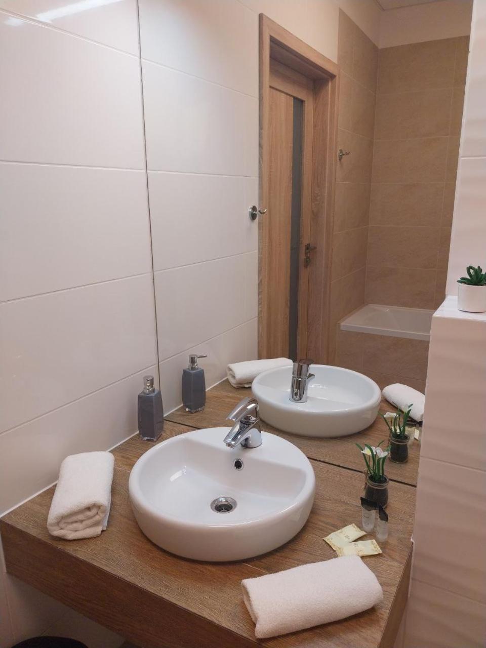 Apartment Zlatarooms 130 Warsaw